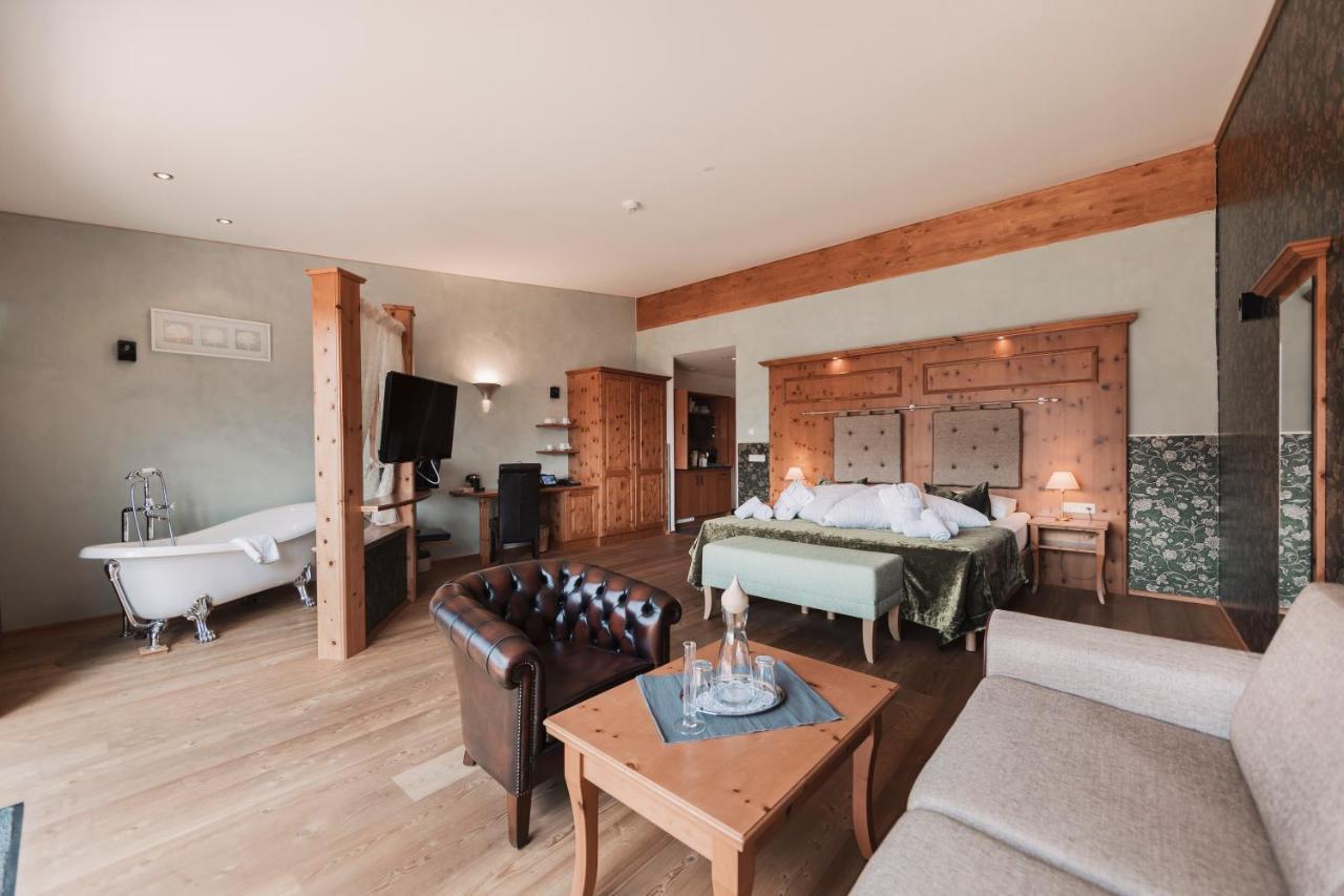 Wellness Aparthotel Panorama Alpin - Ferienwohnungen Jerzens Im Pitztal Exterior photo